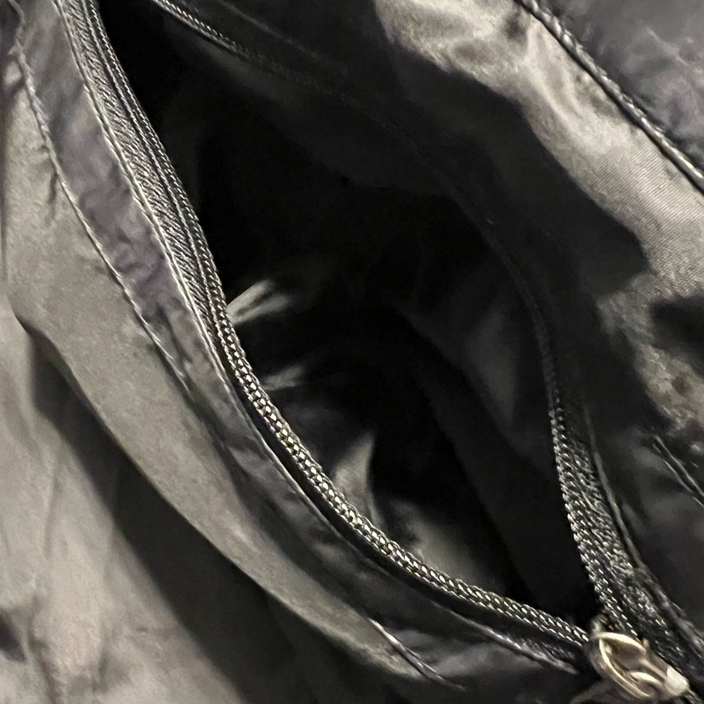 Eddie Bauer Premium Quality Goose Down Vest - Picture 10 of 15